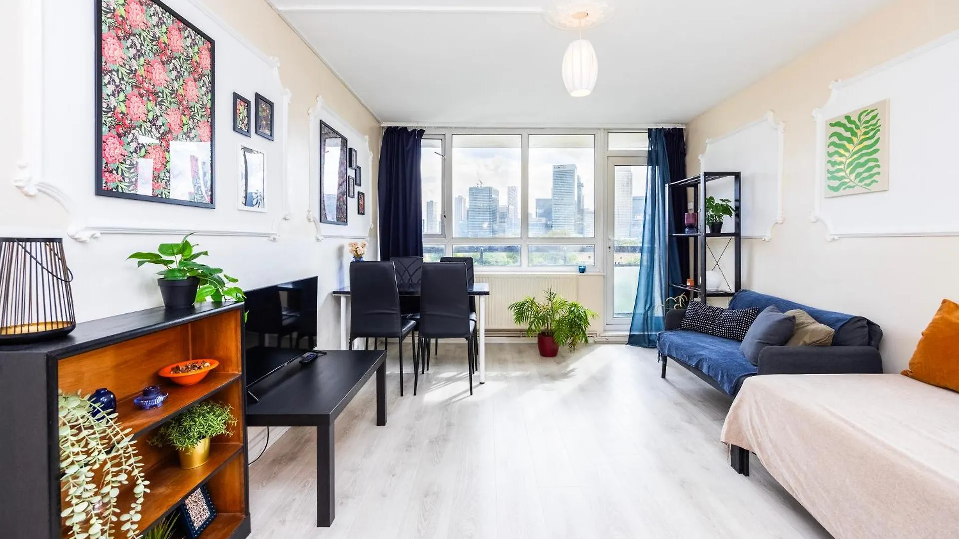 Business 2 Beds London Apartment - Poplar - 2 Minutes From Station 0*,