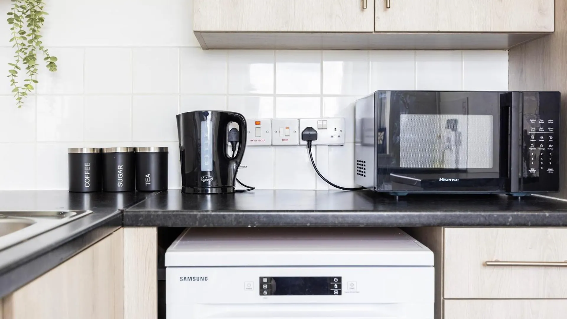 Business 2 Beds London Apartment - Poplar - 2 Minutes From Station 0*,  United Kingdom